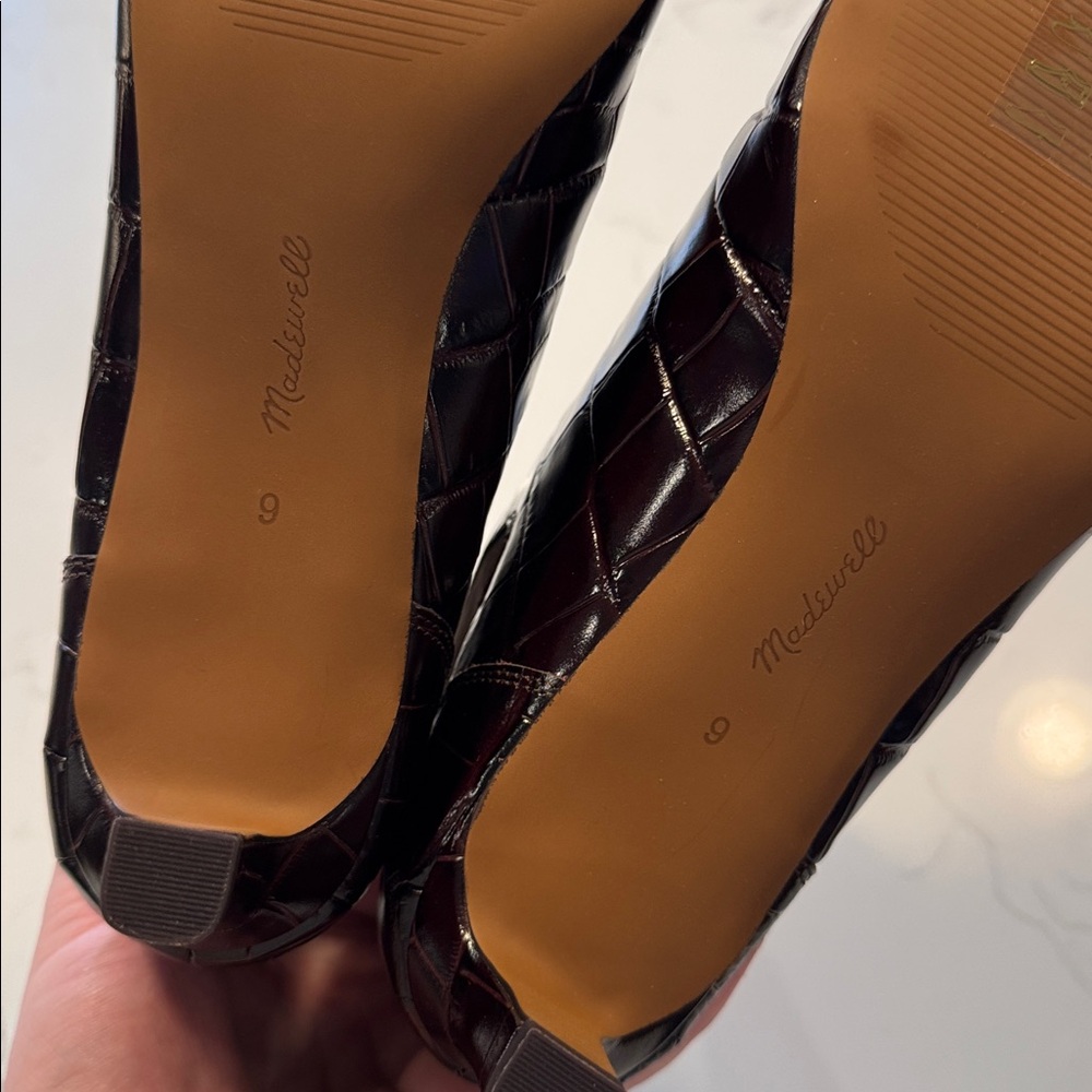 Madewell The Dimes Chelsea Boot in Coffee Bean - Picture 9 of 11